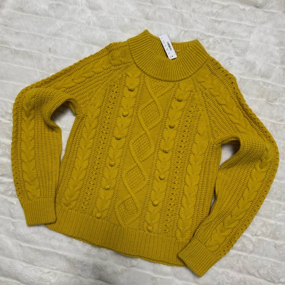 J. Crew Pom-pom Cable-knit Sweater Size Small NWT - Picture 3 of 10